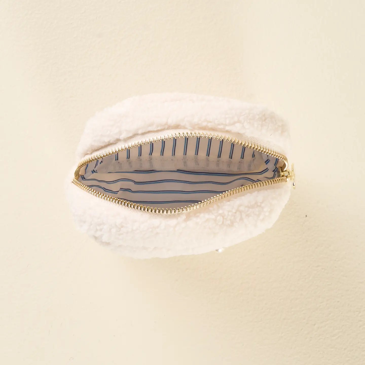 Not Ordinary Seashell Pouch