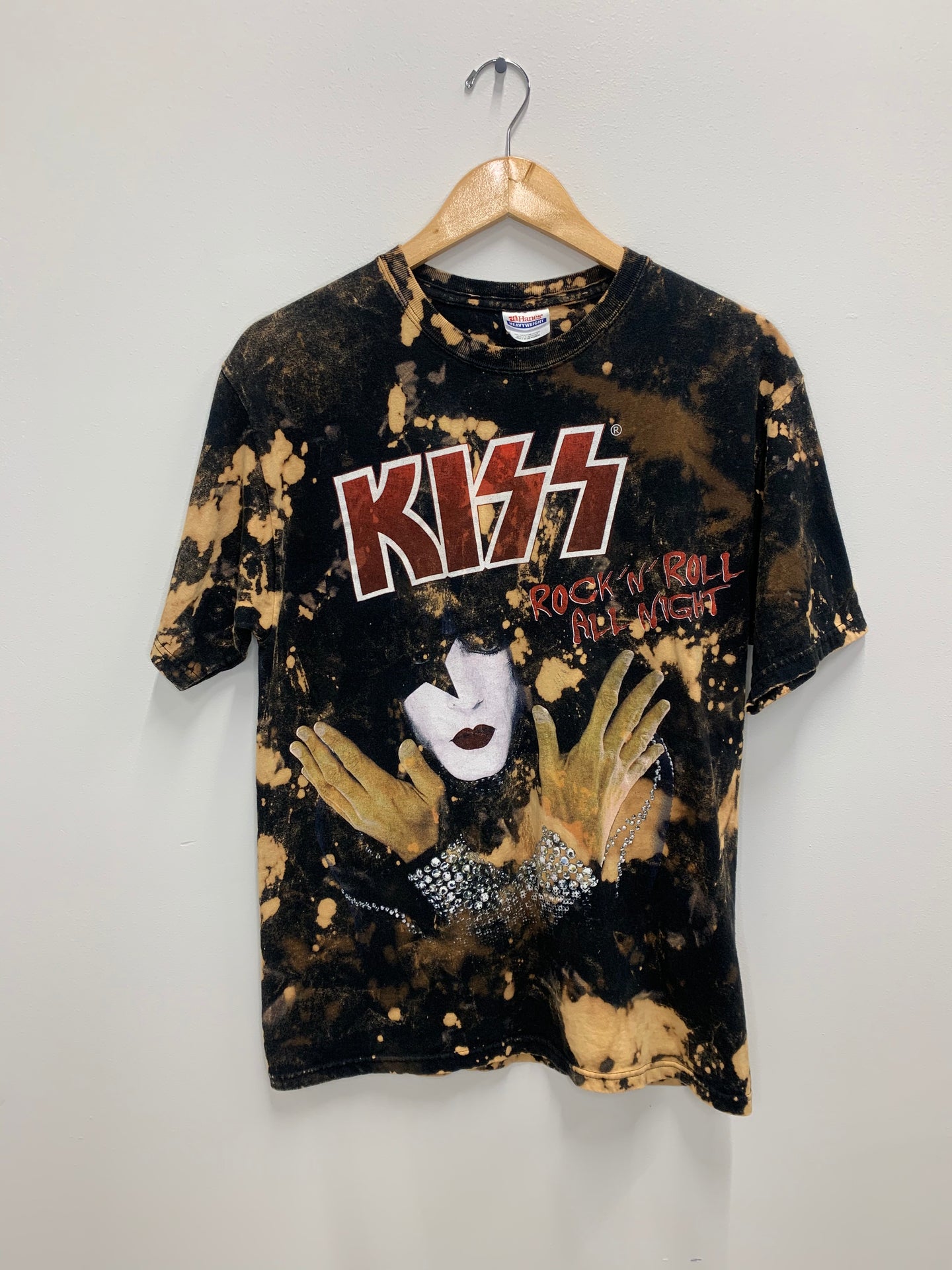 Kiss Bleached Tee