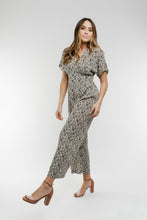 Load image into Gallery viewer, Chinese Laundry Teri