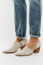 Load image into Gallery viewer, Coconuts Matisse Ginger Shoe