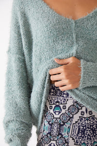 Icing V Pullover