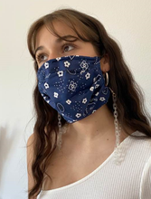 Load image into Gallery viewer, On And Off Mask Chain Clear