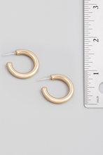 Load image into Gallery viewer, Mattie Hoops
