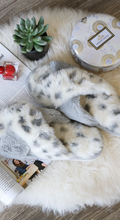 Load image into Gallery viewer, On My List Slippers