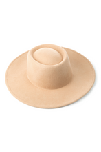 Load image into Gallery viewer, Overseas Hat Beige