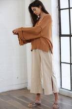 Load image into Gallery viewer, Seaside Sweater