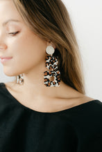 Load image into Gallery viewer, Beadwork It Tortoise Earrings