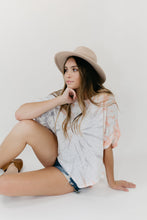 Load image into Gallery viewer, Good Vibes Tee
