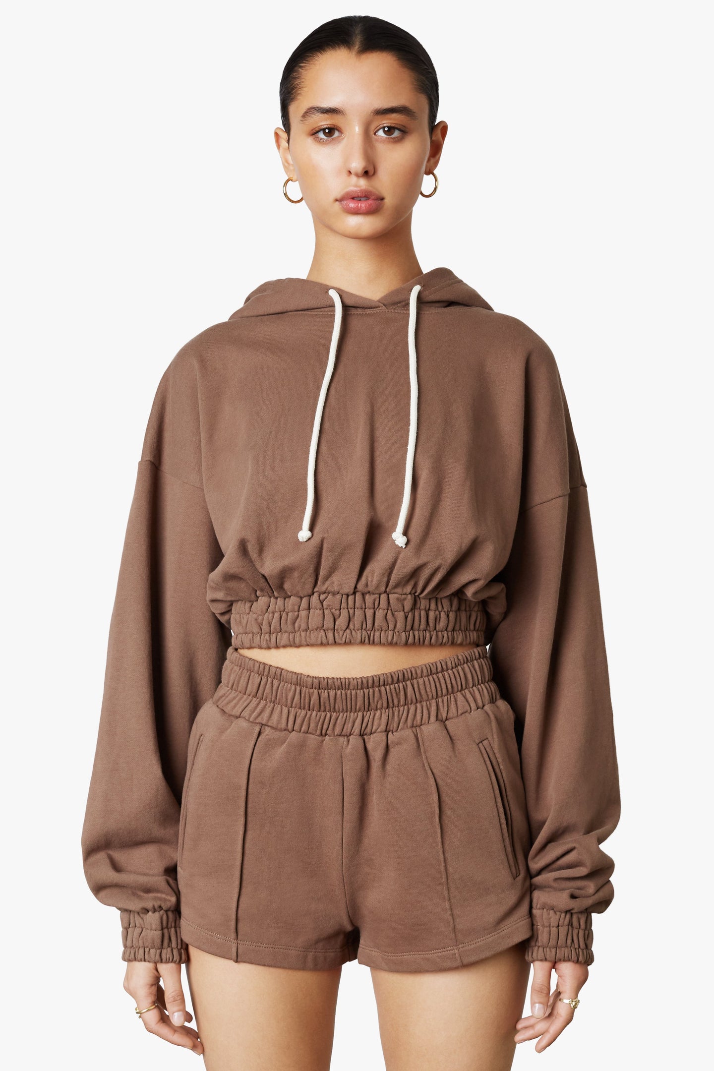 Smocked Cropped Hoodie Brun