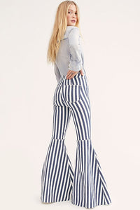 Just Float On Flares Geo Stripe