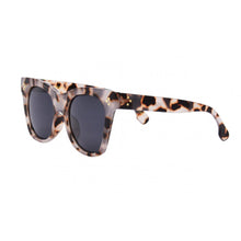 Load image into Gallery viewer, Stevie Sunnies Snow Tort